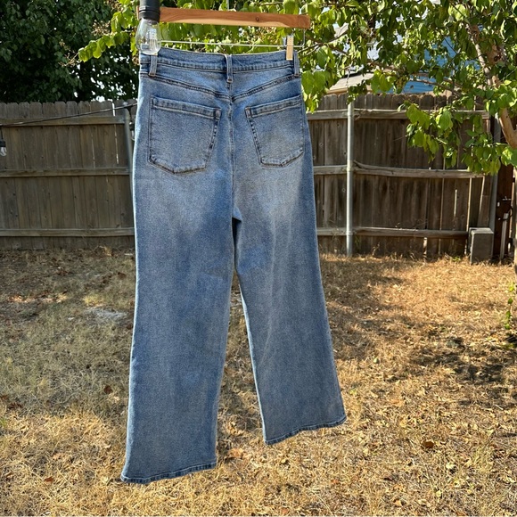NWOT Chelsea & Violet high rise cropped wide leg jean - Picture 3 of 7